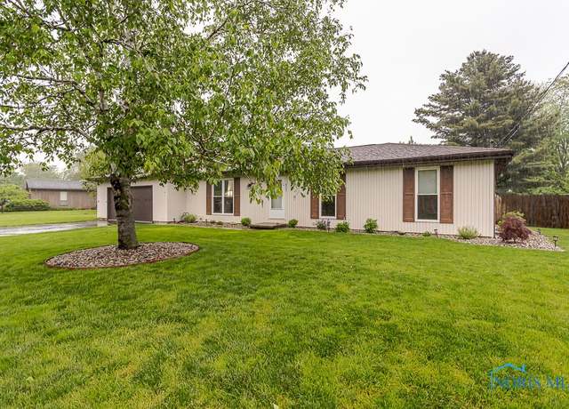 Property at 510 N Wintergarden Rd, Bowling Green, OH 43402, 3 beds, 1.5 baths
