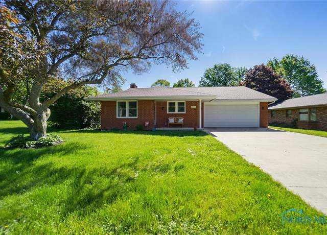 Property at 2715 Goldenrod Ln, Findlay, OH 45840, 3 beds, 1.5 baths