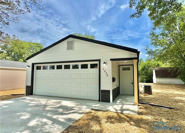 Property at 5036 Winona Dr, Toledo, OH 43613, 3 beds, 2 baths