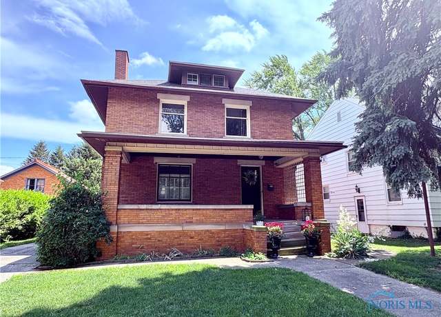 Property at 617 Holgate Ave, Defiance, OH 43512, 3 beds, 2 baths