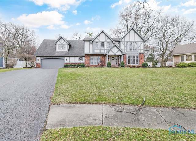 Property at 521 Erie Ct, Bowling Green, OH 43402, 4 beds, 2.5 baths