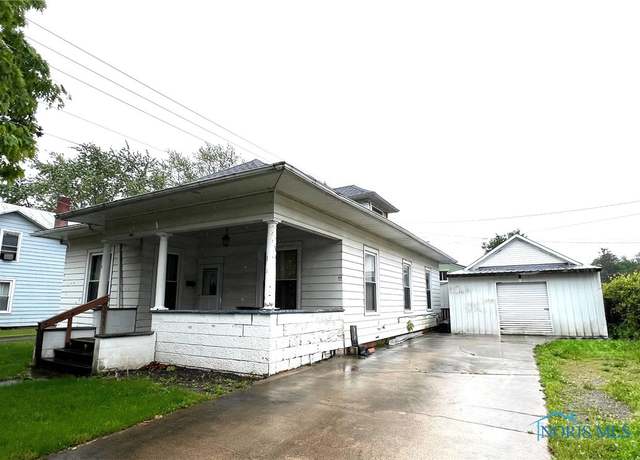 Property at 213 E Johnson St, Upper Sandusky, OH 43351, 4 beds, 1 bath