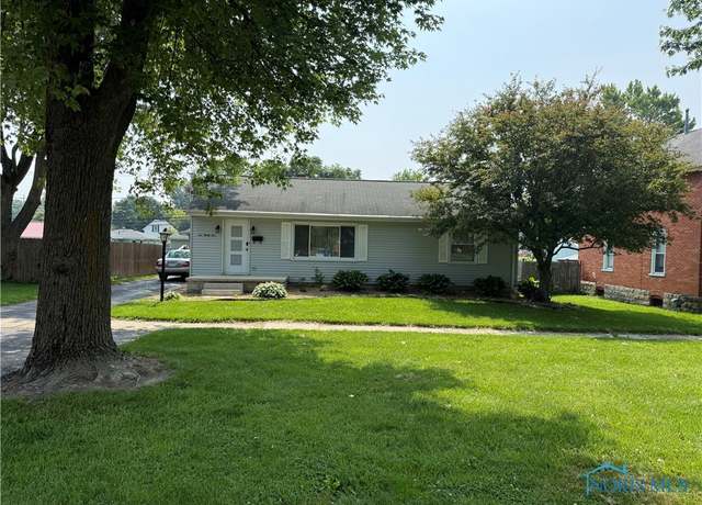 Property at 635 4th St, Fremont, OH 43420, 2 beds, 2 baths