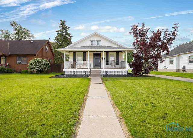 Property at 498 E Market St, Tiffin, OH 44883, 2 beds, 2 baths