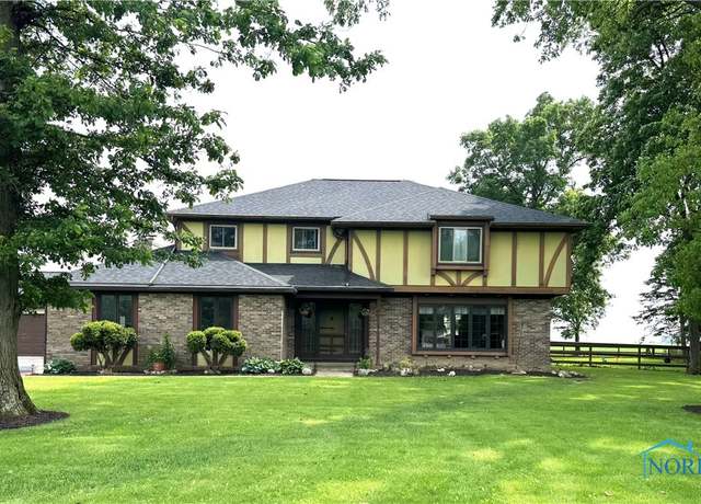 Property at 534 S Butternut St, Deshler, OH 43516, 4 beds, 3 baths
