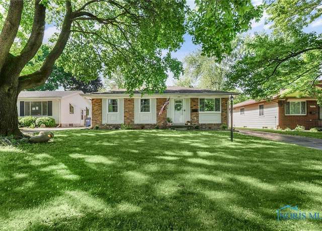 Property at 3517 Cedardale Ct, Toledo, OH 43623, 3 beds, 2 baths
