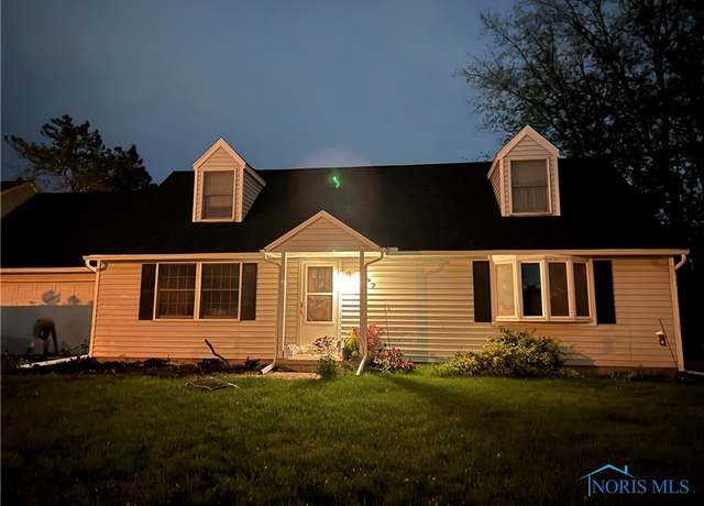 Property at 7267 Winding Brook Rd, Perrysburg, OH 43551, 3 beds, 2 baths