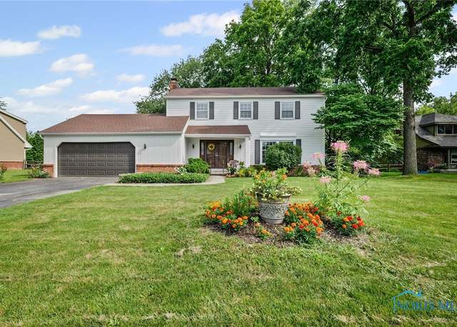 Property at 920 Bexley Dr, Perrysburg, OH 43551, 4 beds, 2.5 baths