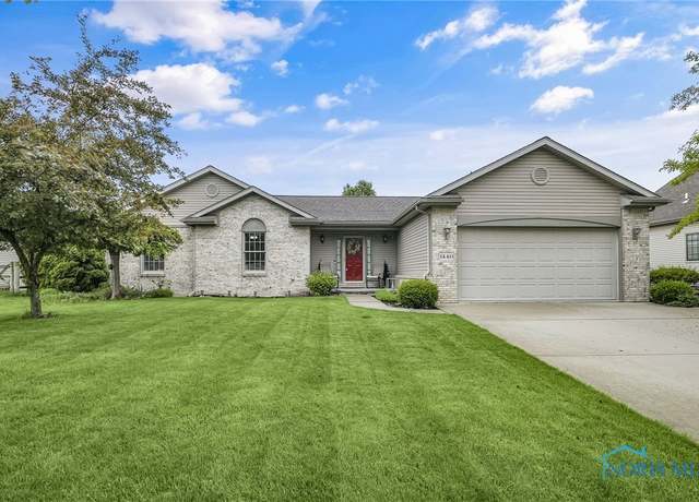 Property at 1440 S Redhawk Dr, Perrysburg, OH 43551, 3 beds, 3 baths