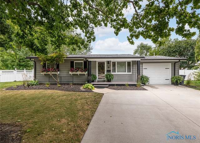 Property at 11751 Kingsgate Ct, Perrysburg, OH 43551, 3 beds, 1.5 baths