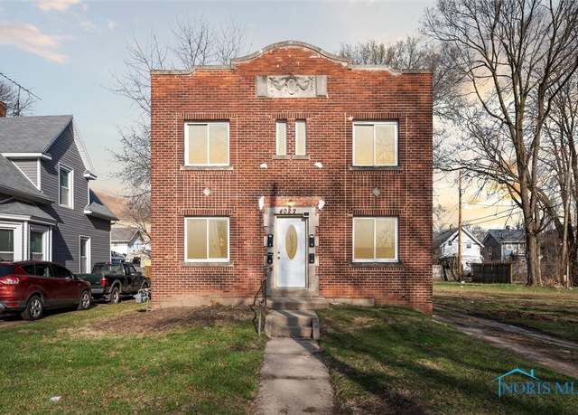 Property at 4022 Walker Ave, Toledo, OH 43612, 4 beds, 4 baths