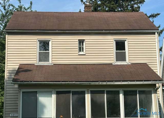 Property at 3251 Northwood Ave, Toledo, OH 43606, 3 beds, 1.5 baths