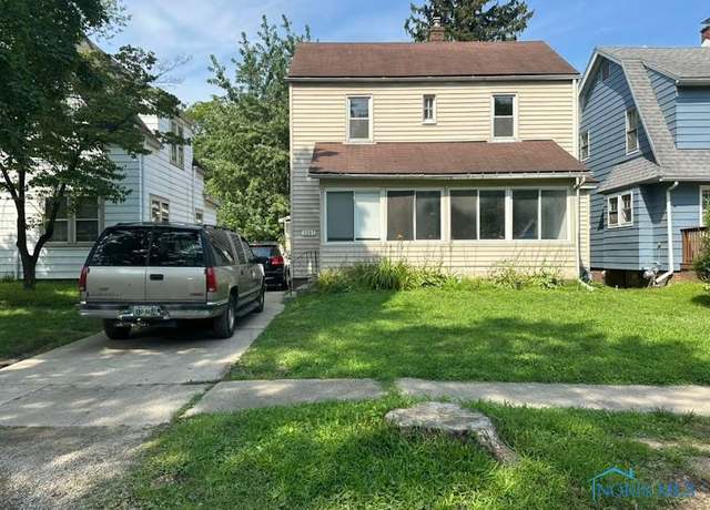 Property at 3251 Northwood Ave, Toledo, OH 43606, 3 beds, 1.5 baths