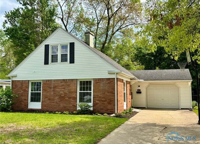 Property at 6631 Coppersmith Rd, Sylvania, OH 43560, 4 beds, 2 baths