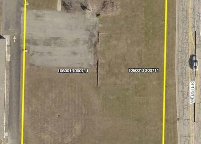 Property at 205 Stadium Dr, Defiance, OH 43512