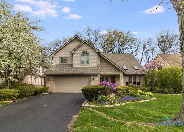 Property at 6908 Cloister Rd, Toledo, OH 43617, 4 beds, 2.5 baths