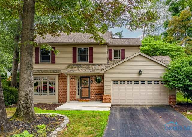 Property at 8345 Cherry Blossom Ln, Holland, OH 43528, 4 beds, 2.5 baths