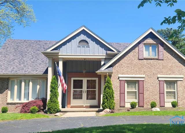 Property at 1773 Valley Way Dr, Toledo, OH 43614, 3 beds, 3.5 baths