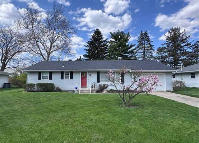 Property at 319 Sunrise Dr, Bowling Green, OH 43402, 3 beds, 1.5 baths