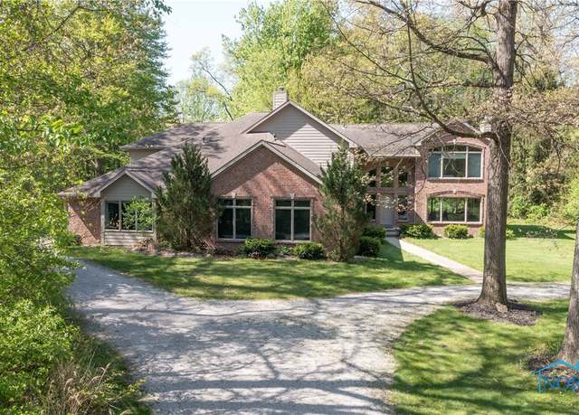 Property at 8801 W Bancroft St, Toledo, OH 43617, 5 beds, 3.5 baths