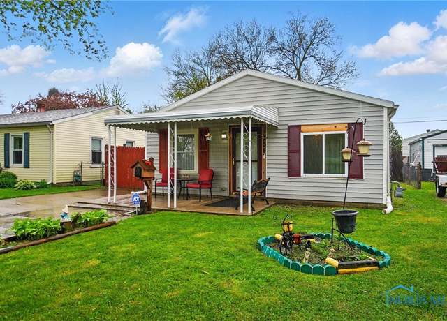 Property at 705 Reineck Dr, Toledo, OH 43605, 3 beds, 2 baths