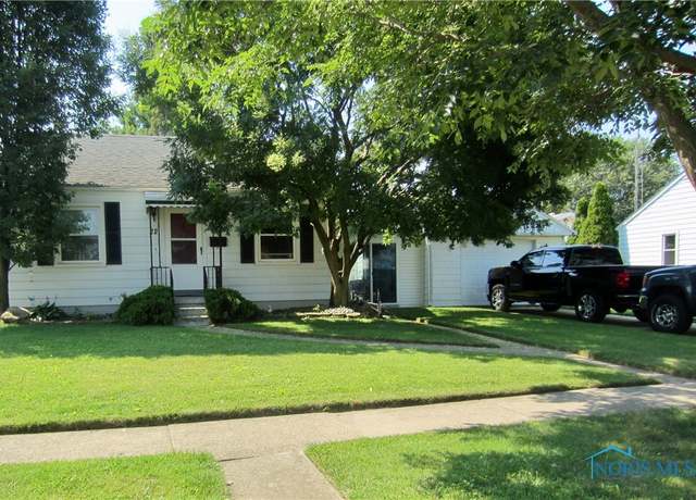 Property at 22 E Crawford Ave, Toledo, OH 43612, 2 beds, 1 bath
