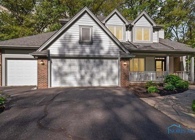 Property at 544 Jacqueline Ct, Holland, OH 43528, 4 beds, 2.5 baths