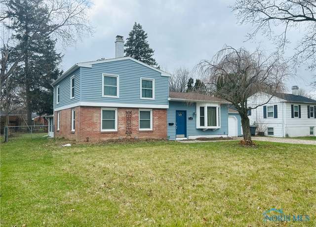 Property at 1932 Cherrylawn Dr, Toledo, OH 43614, 3 beds, 2 baths