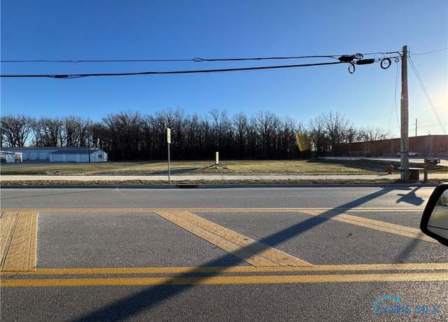 Property at 1301 Ottawa Ave, Defiance, OH 43512