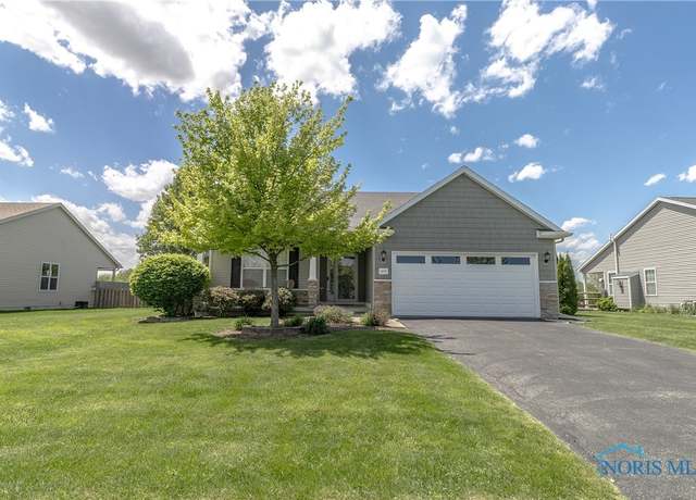 Property at 1474 Marsh Hawk Rd, Perrysburg, OH 43551, 3 beds, 2.5 baths
