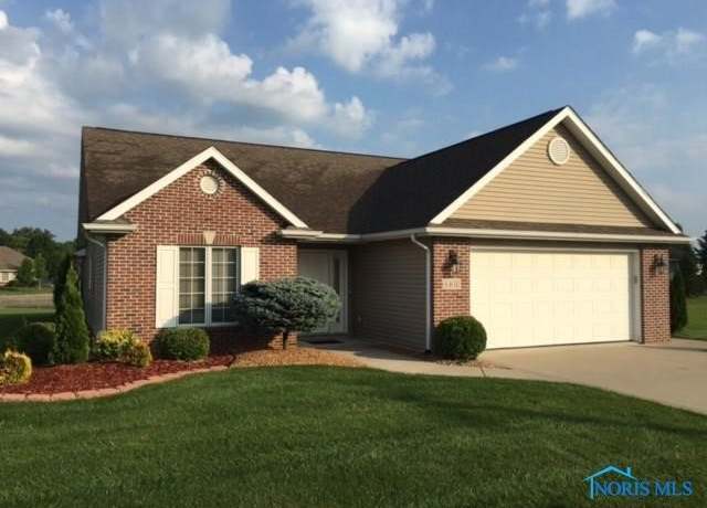 Property at 1402 Fieldstone Dr, Bryan, OH 43506, 2 beds, 2 baths