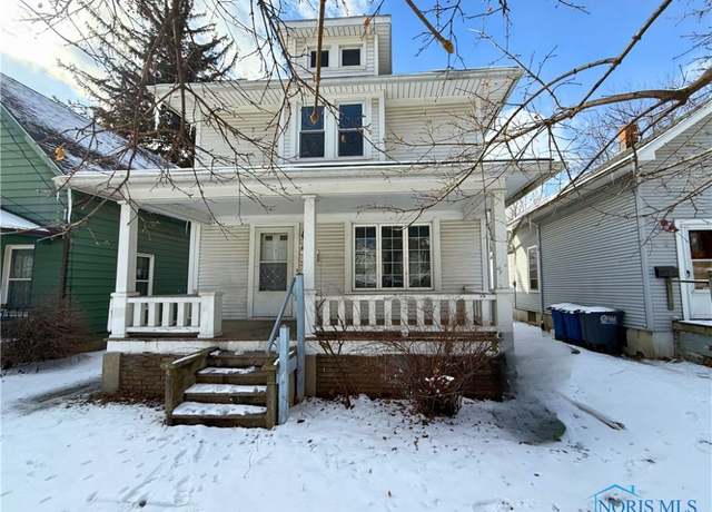 Property at 624 White St, Toledo, OH 43605, 4 beds, 2 baths