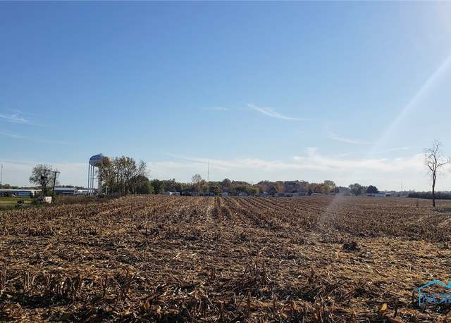 Property at 460 E Airport Hwy, Wauseon, OH 43567, 3 beds