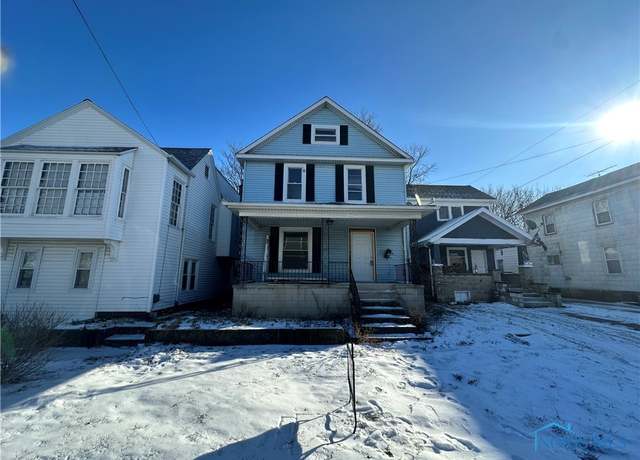 Property at 212 Potter St, Fostoria, OH 44830, 3 beds, 1.5 baths