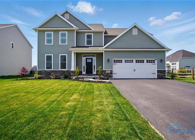 Property at 144 Bentley Dr, Perrysburg, OH 43551, 3 beds, 2.5 baths