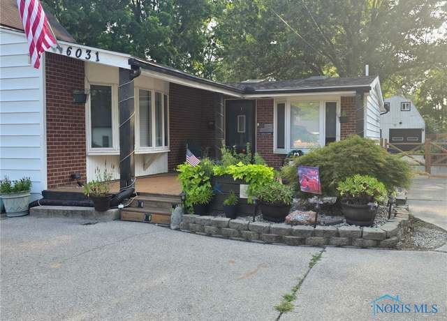 Property at 6031 Meteor Ave, Toledo, OH 43623, 3 beds, 2 baths