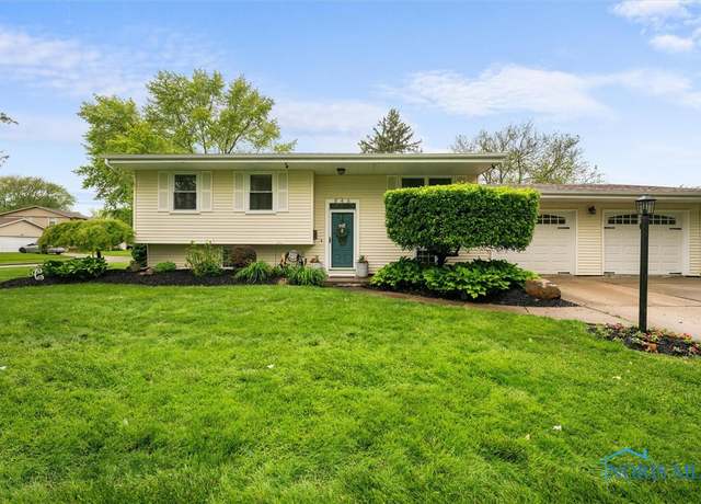 Property at 846 Maple Ln, Waterville, OH 43566, 4 beds, 1.5 baths