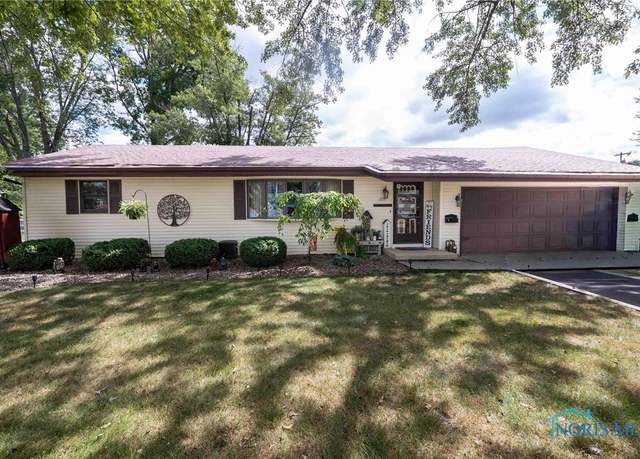 Property at 1709 Eastview Dr, Findlay, OH 45840, 3 beds, 1.5 baths