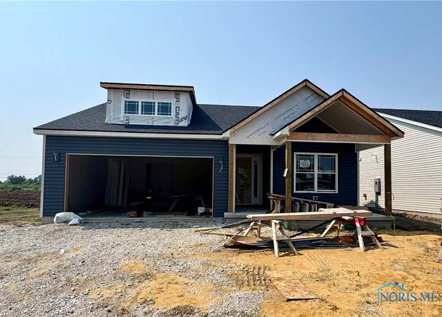 Property at 5022 Easton Dr, Oregon, OH 43616, 2 beds, 2 baths