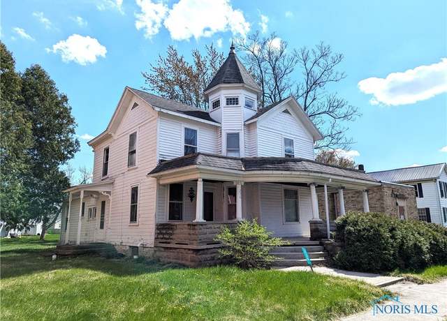 Property at 230 State St, Bettsville, OH 44815, 4 beds, 2 baths