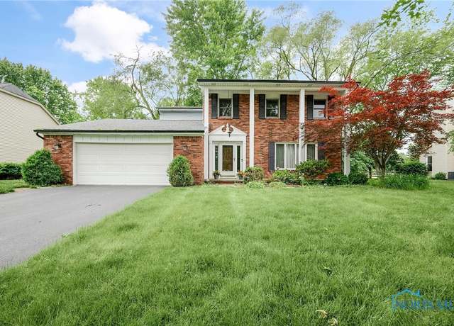 Property at 830 Ashbury Dr, Perrysburg, OH 43551, 4 beds, 2.5 baths