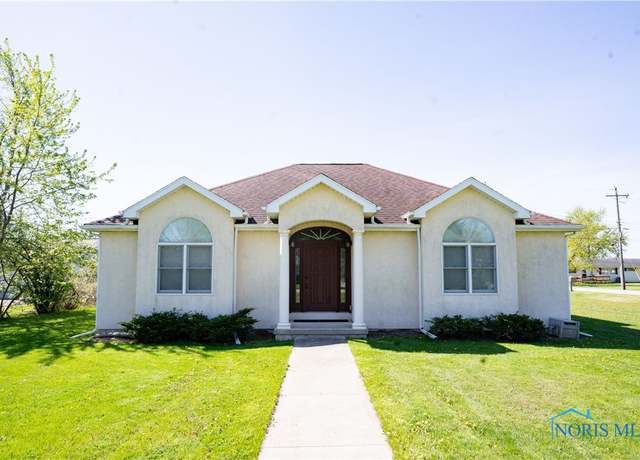 Property at 1908 Riverview Dr, Defiance, OH 43512, 3 beds, 2 baths