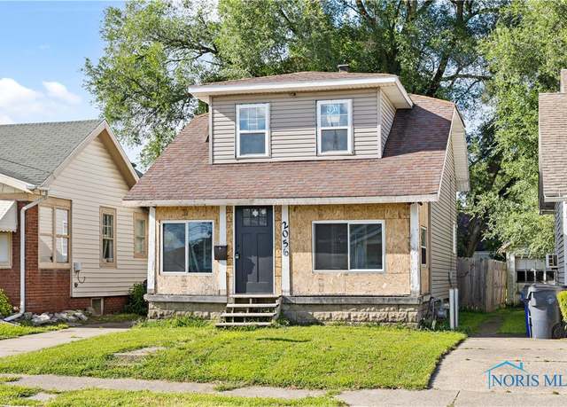 Property at 2056 Fairfax Rd, Toledo, OH 43613, 2 beds, 1 bath