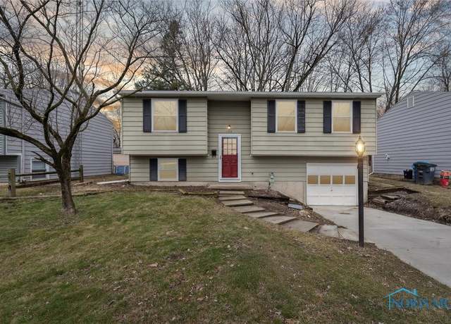 Property at 195 Kingswood Trl, Toledo, OH 43615, 4 beds, 1.5 baths