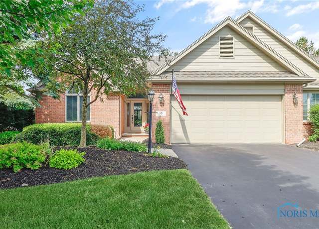 Property at 18 Callander Ct, Perrysburg, OH 43551, 3 beds, 2 baths