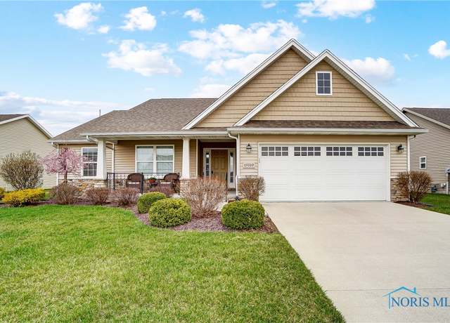 Property at 15210 Sunset Maple Dr, Perrysburg, OH 43551, 3 beds, 2 baths
