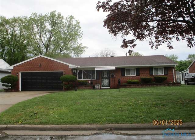 Property at 822 Independence Rd, Toledo, OH 43607, 3 beds, 1.5 baths