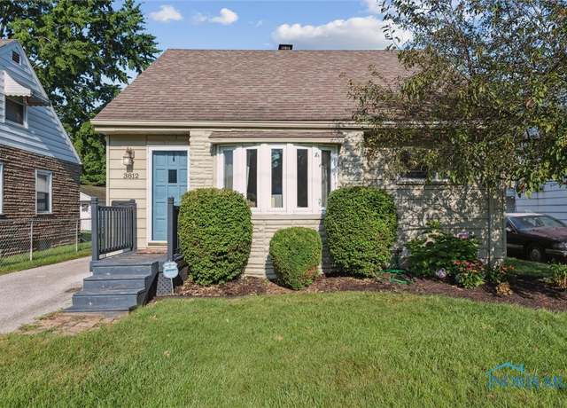 Property at 3812 Dikway Dr, Toledo, OH 43614, 3 beds, 2 baths
