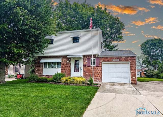 Property at 1006 Leonard Ct, Fostoria, OH 44830, 3 beds, 1.5 baths