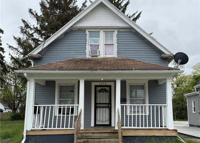 Property at 1245 Hamilton St, Toledo, OH 43607, 4 beds, 1.5 baths